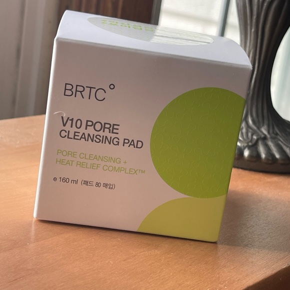 BRTC V10 Pore Cleansing Pads - Picture 2 of 6